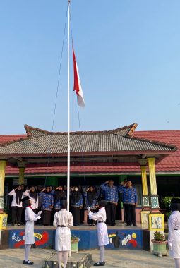PERINGATI HARI KESAKTIAAN PANCASILA 2026 DI HALAMAN SEKOLAH SMP NEGERI 1 BUAY MADANG OKU TIMUR